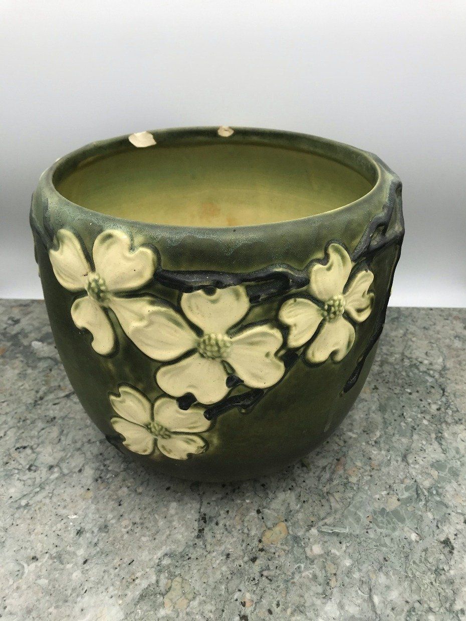 Unsigned Roseville Dogwood Bloom Pottery Planter 2