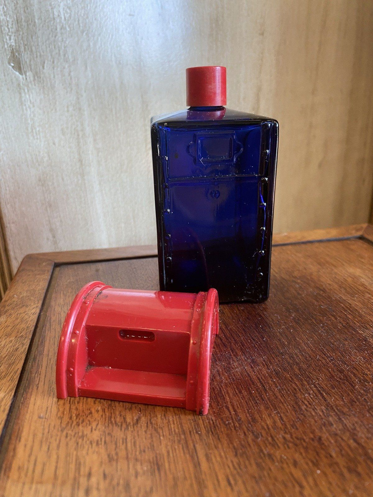 Vintage AVON Mail Box Perfume Bottle 3