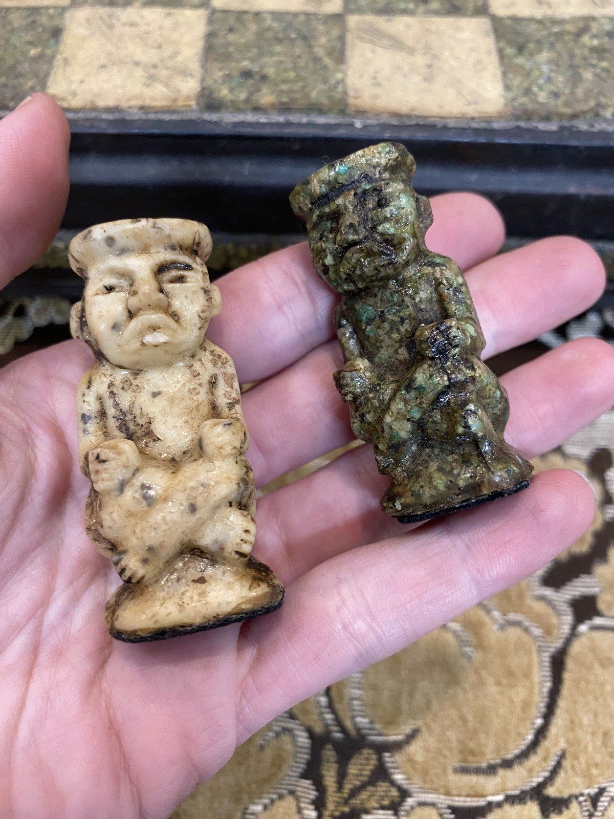 Vintage c.1960s/70s Wooden Gem Composite Mayan/Aztec Figural Chess Board Set 6