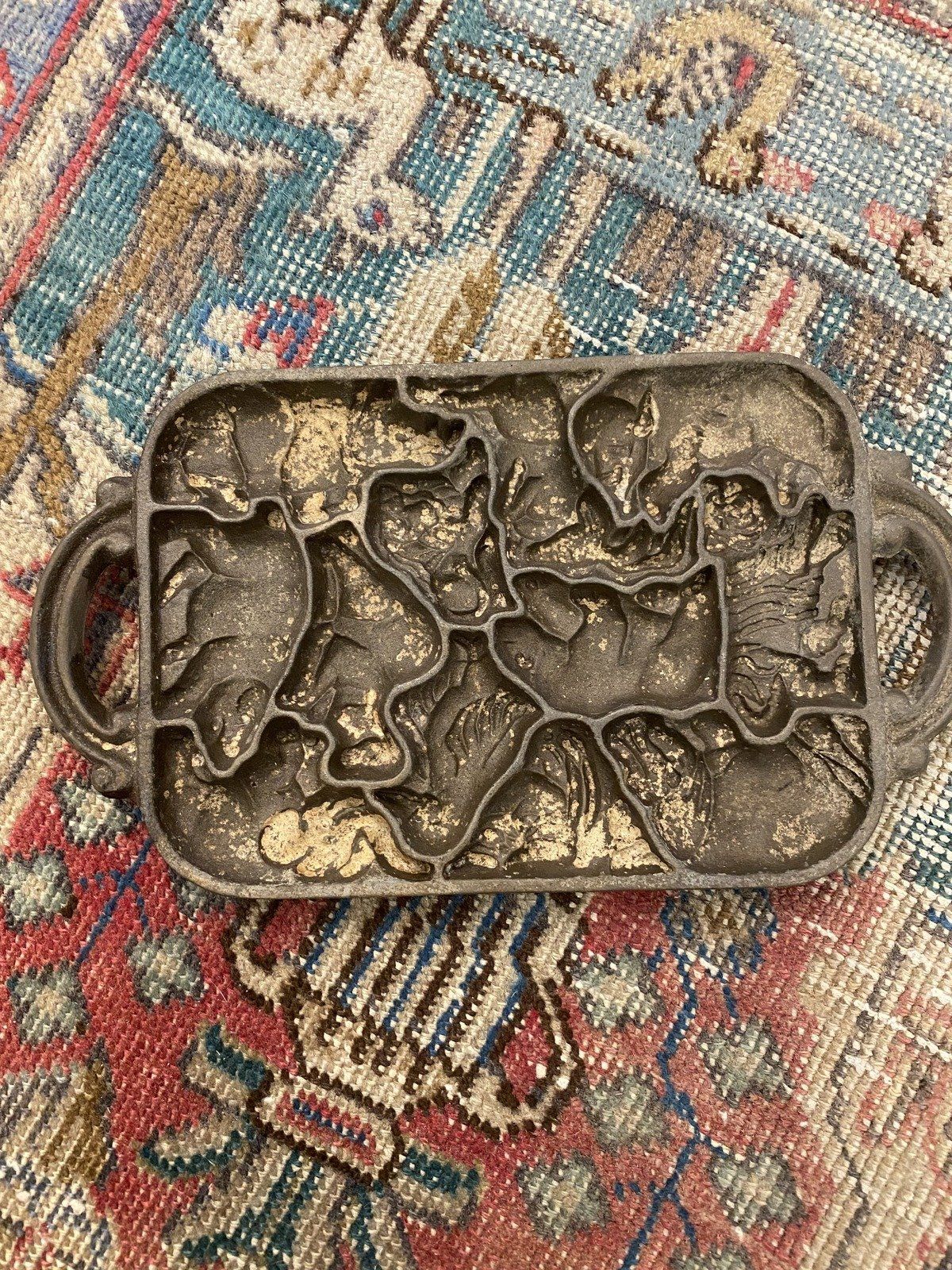 Vintage c.1984 John Wright Cast Iron Animal Figural Cookie Mold w Handles 2