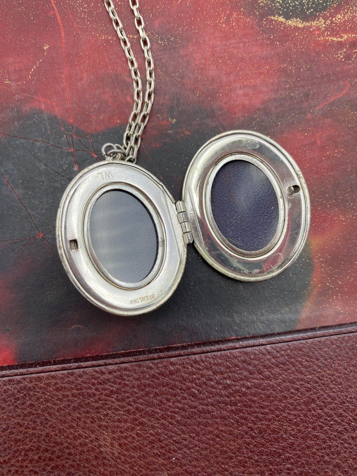 Vintage c.1940s/50s Sterling Silver Large 2 Oval Vine Photo Locket 20 Necklace 3