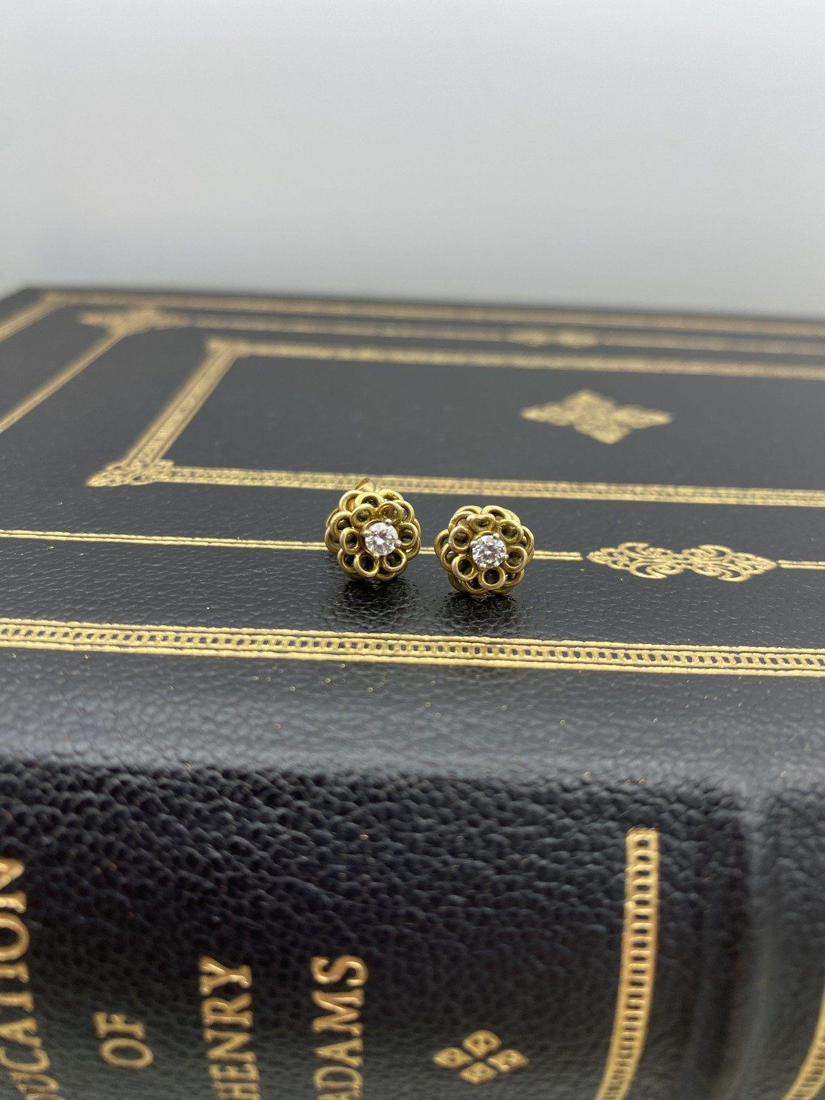Antique 14k Gold Layered Wire Bloom .2ctw Diamond Stud Earrings 3