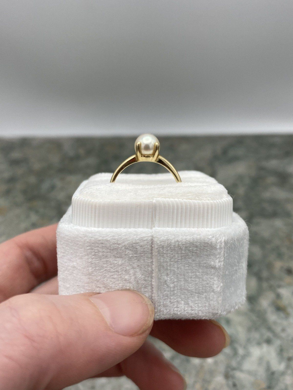Minimalistic 14k Gold Cultured 4-Prong Pearl Solitaire Ring 4