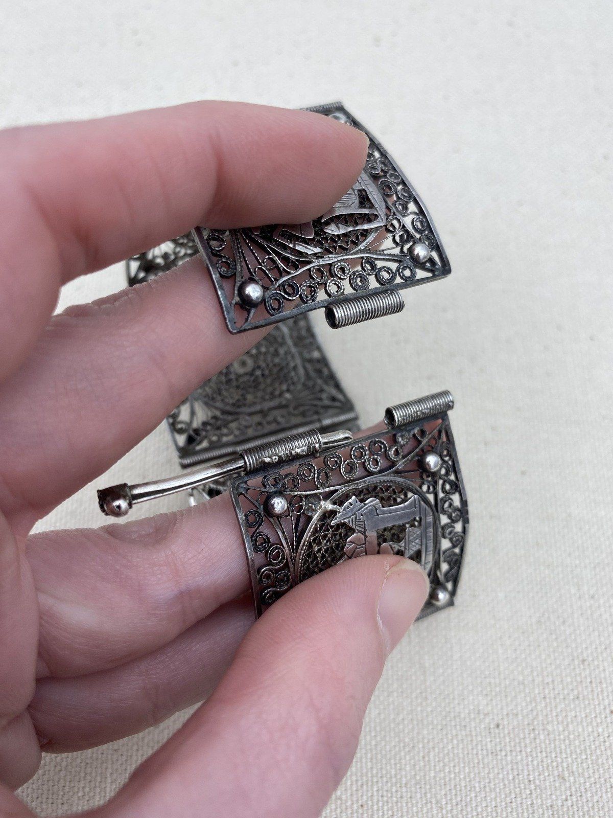 Antique c.1920s Sterling Silver Egyptian Revival Hieroglyphic Filigree Cuff Bracelet 7L 10