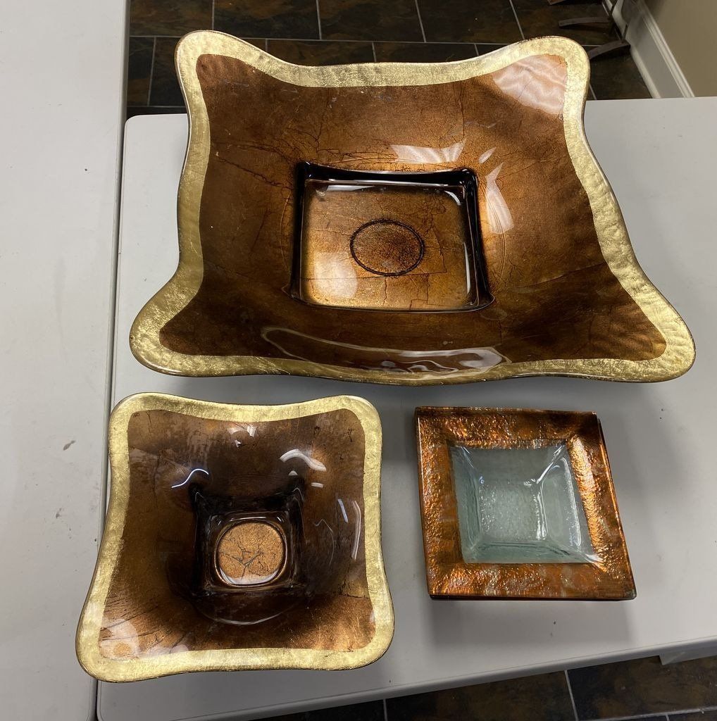 Gold Rimmed Glass Center Piece Bowl