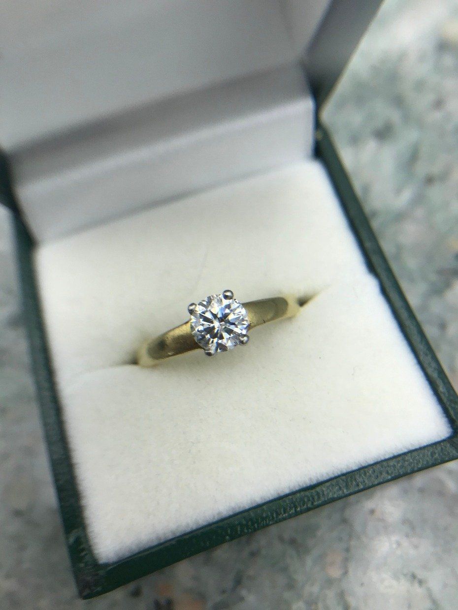 18k Gold + Platinum Mounted .83ct Round Cut Diamond Engagement Ring 2