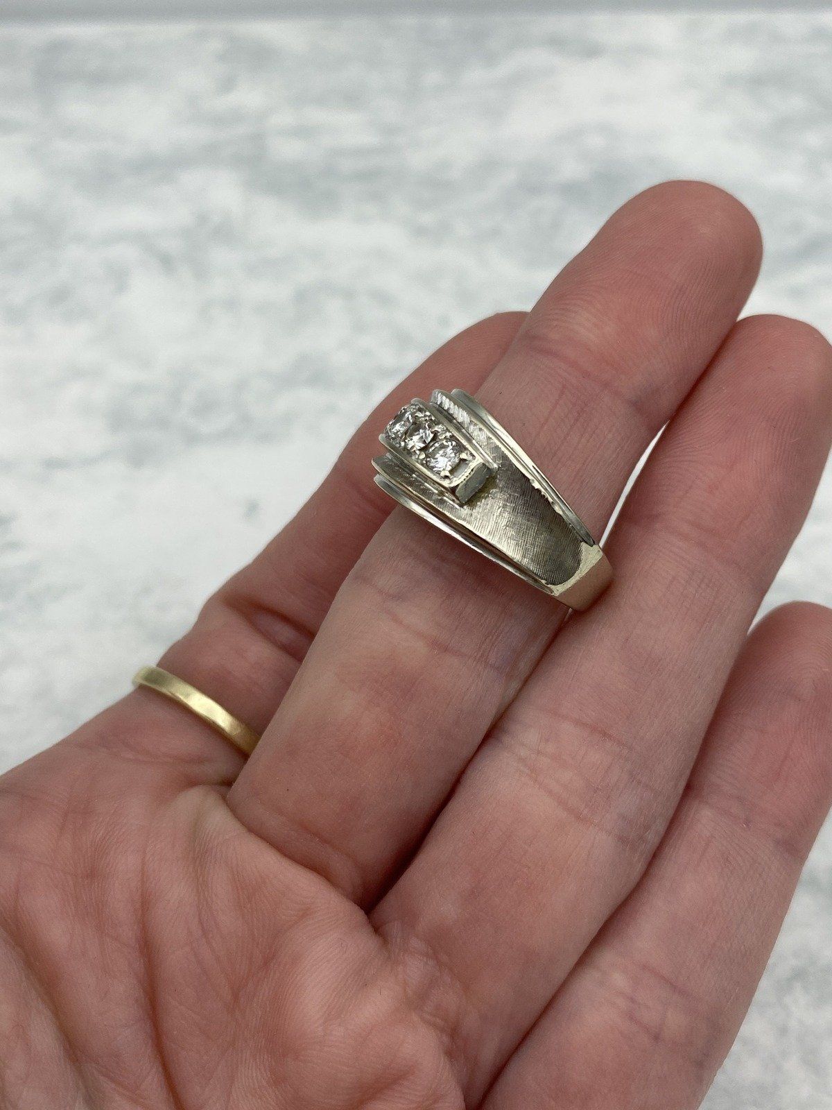 Attractive 14k White Gold .55ctw Vintage c.1940s/50s Men's Diamond Ring w Brushed Center Curvature 5