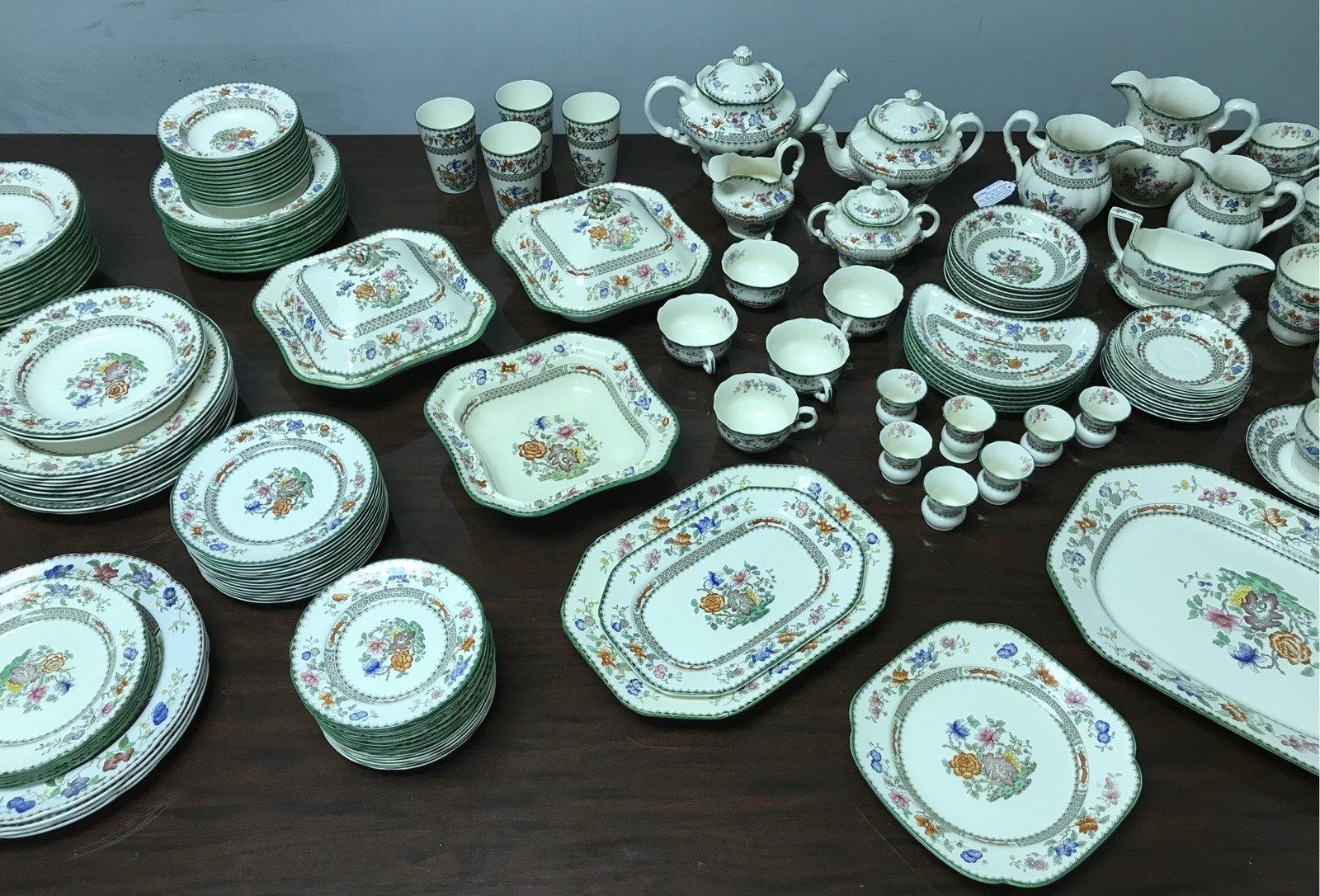 Spode & Copeland England Chinese Rose China Serving for 12 Plus 3