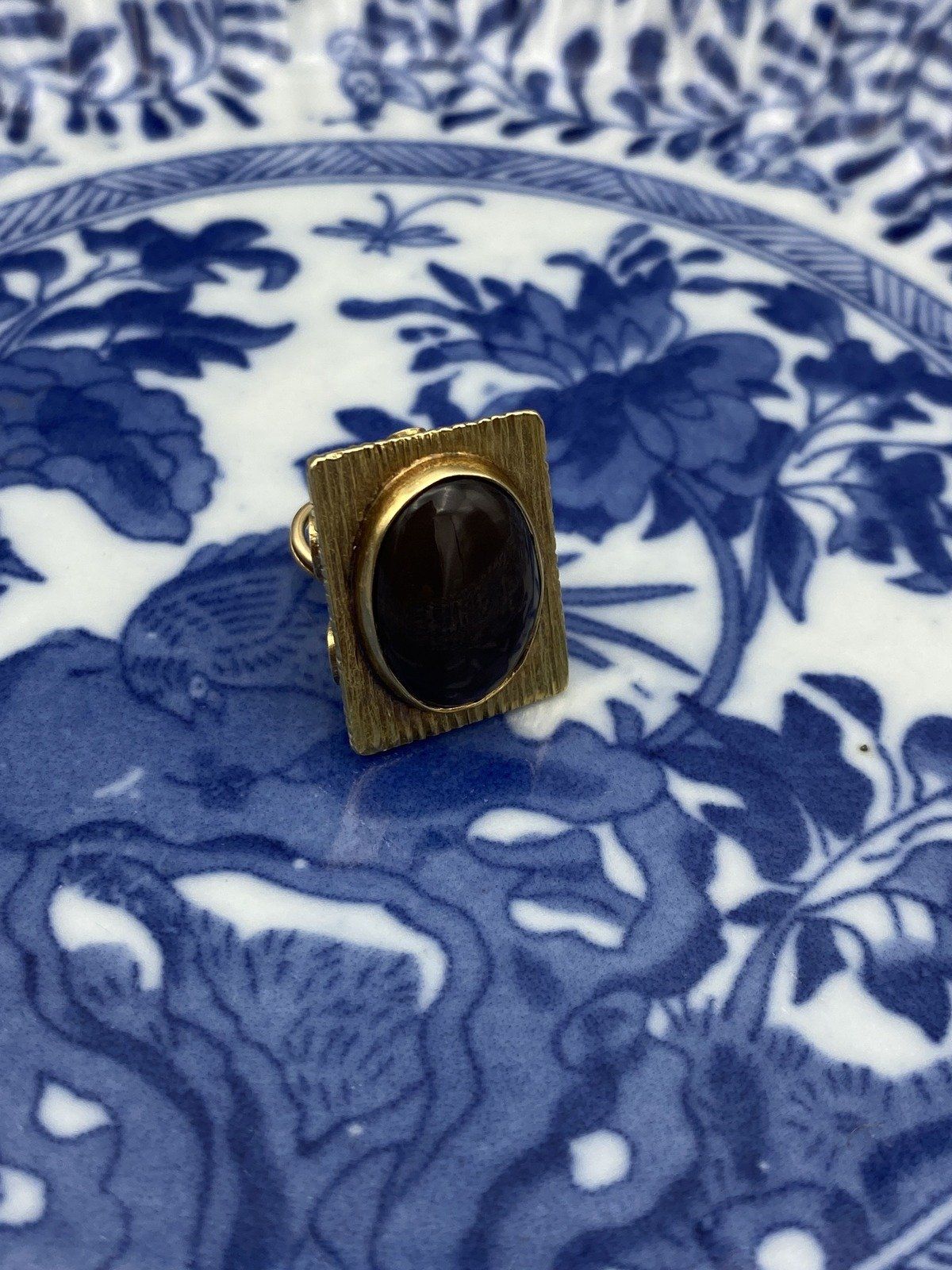Gorgeous Vintage 18k Gold Etruscan Revival Brown Agate Fob Charm w Scroll Work Detail 5