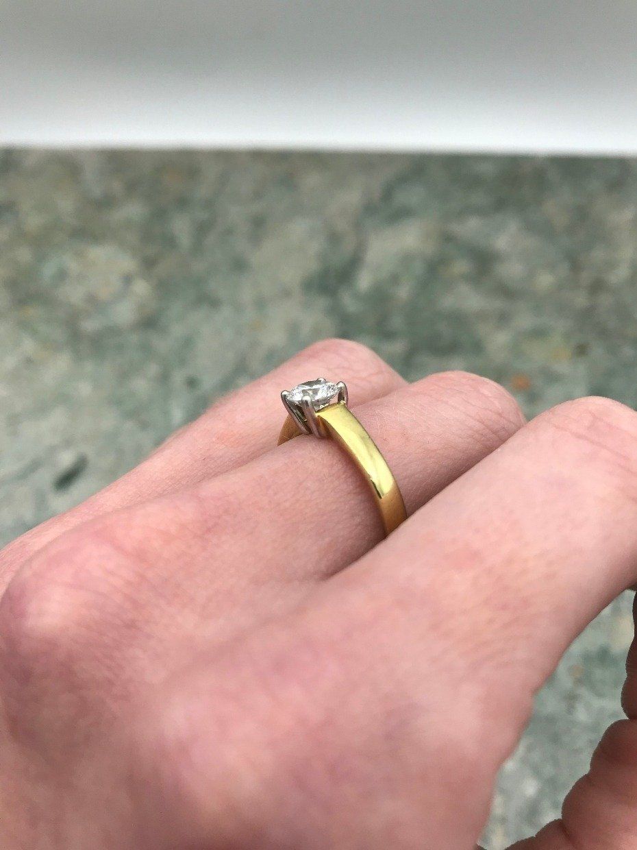 18k Gold + Platinum Mounted .83ct Round Cut Diamond Engagement Ring 7
