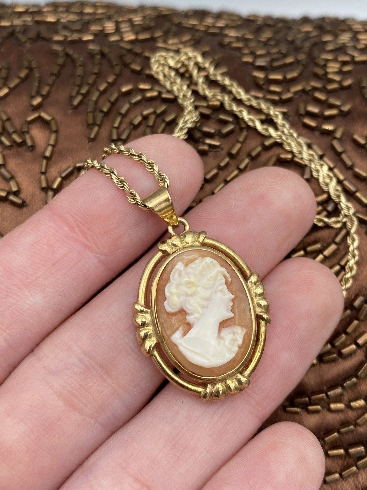 Vintage 14k Gold Shell Carved Cameo Necklace w Art Deco Bezel 16L 3