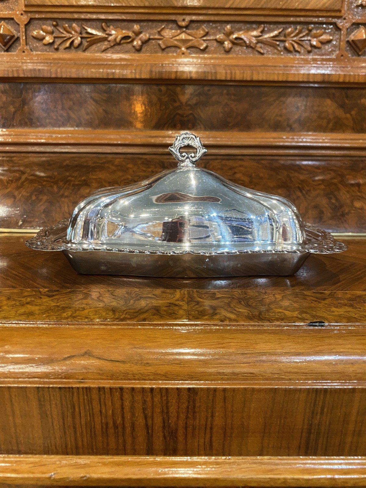 Vintage Ornamental Silver Plated Butter Dish w Glass Insert 3