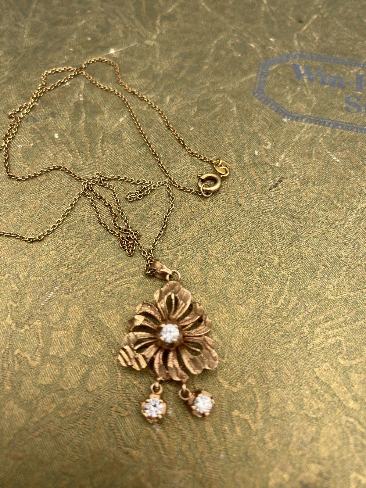 Antique Victorian 18k Gold Flower 18L Drop Necklace w Diamond Center + Charms 6