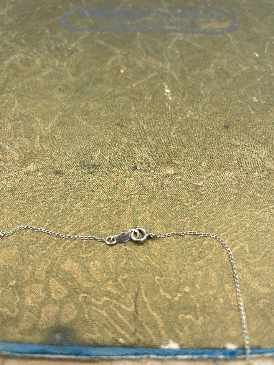 14k White Gold Sapphire Cluster Drop 18 Necklace w .10ct Diamond Center 4