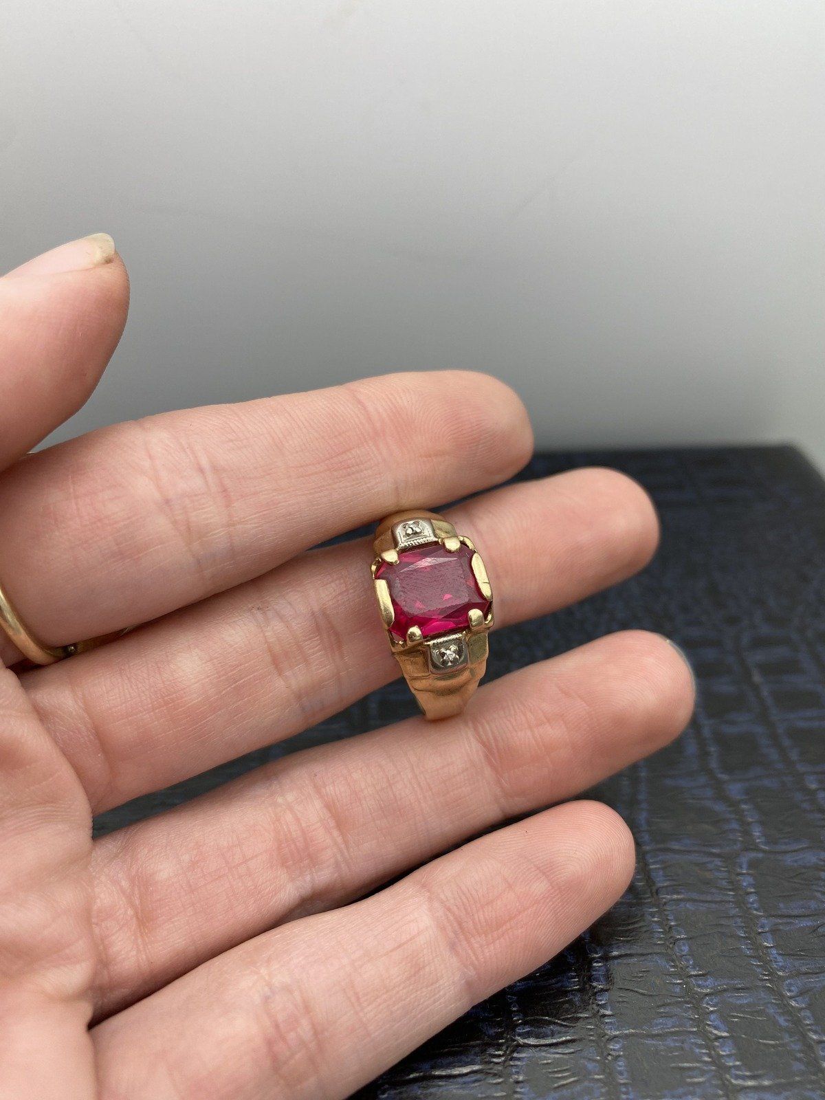 Antique Men's 14k Gold Ruby Glass + Diamond Ring 4