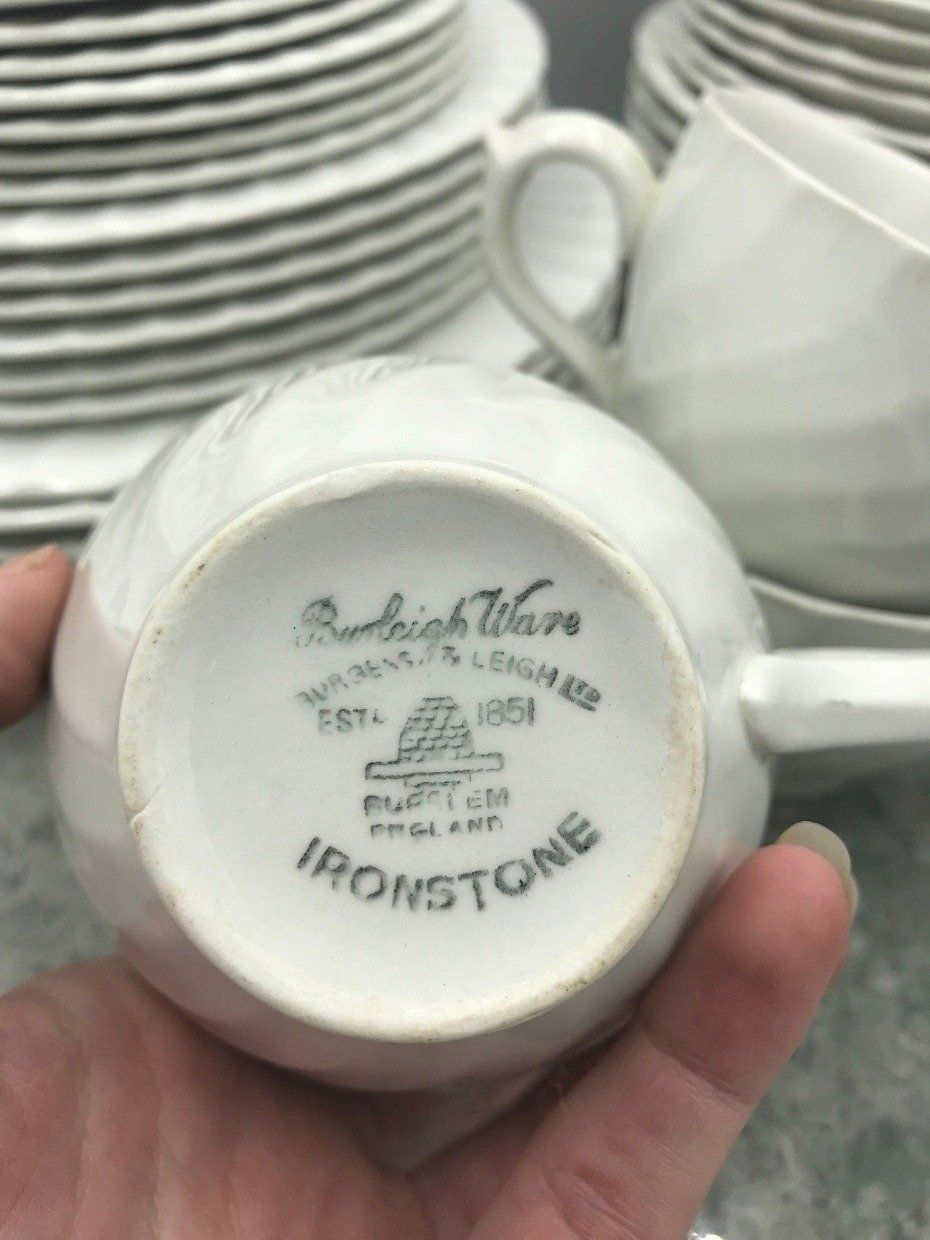 Vintage Burgess + Leigh Ltd. Queen's White Swirl 43pc China Set 2