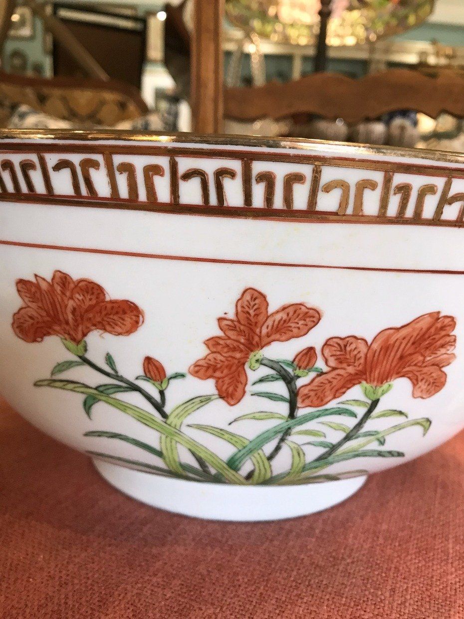 19th Century Porcelain Rice Bowl w Irises and Butterflies Motif 2