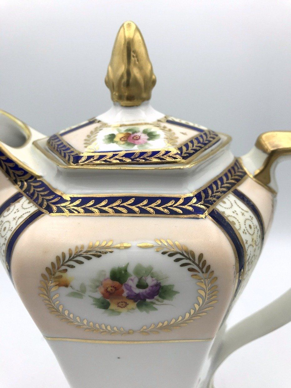 Noritake Porcelain Gilt Painted Garland Tea/Coffee Pot 3