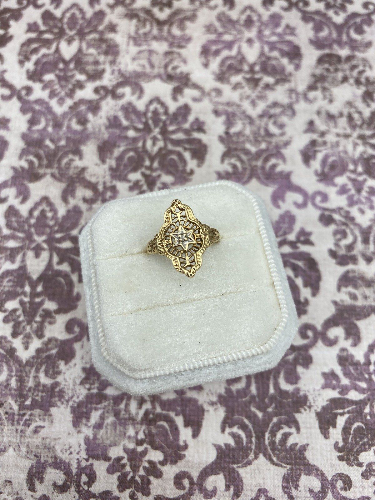 Antique 10k Gold Petite Filigree Star Burst Melee Diamond Navette Pinky Ring 2