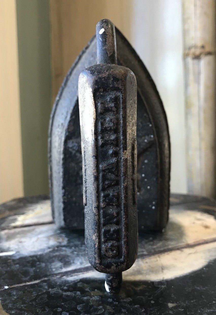 Antique GENEVA Illinois IL Sad Iron Cast Iron Star #7 3