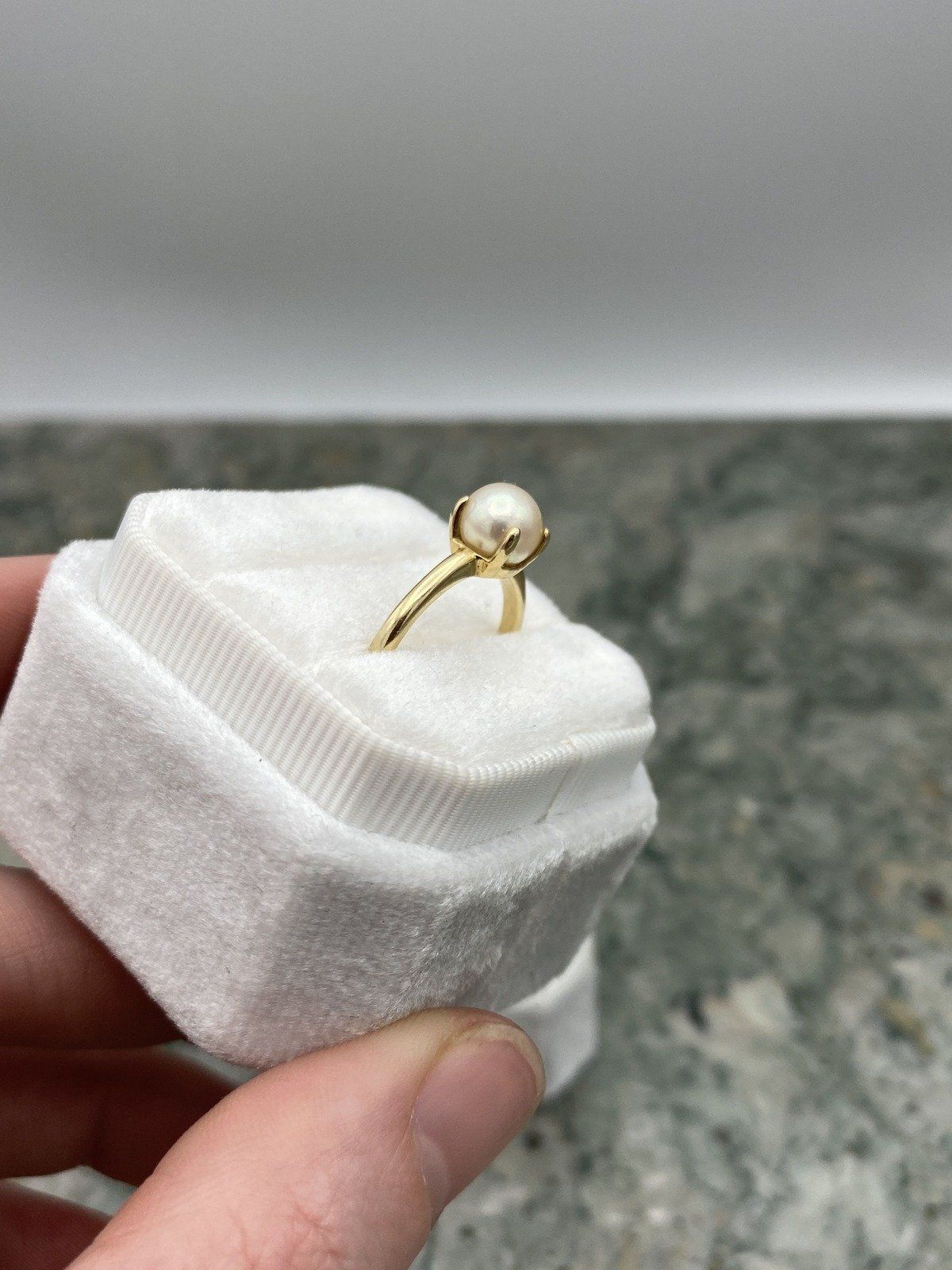 Minimalistic 14k Gold Cultured 4-Prong Pearl Solitaire Ring 3
