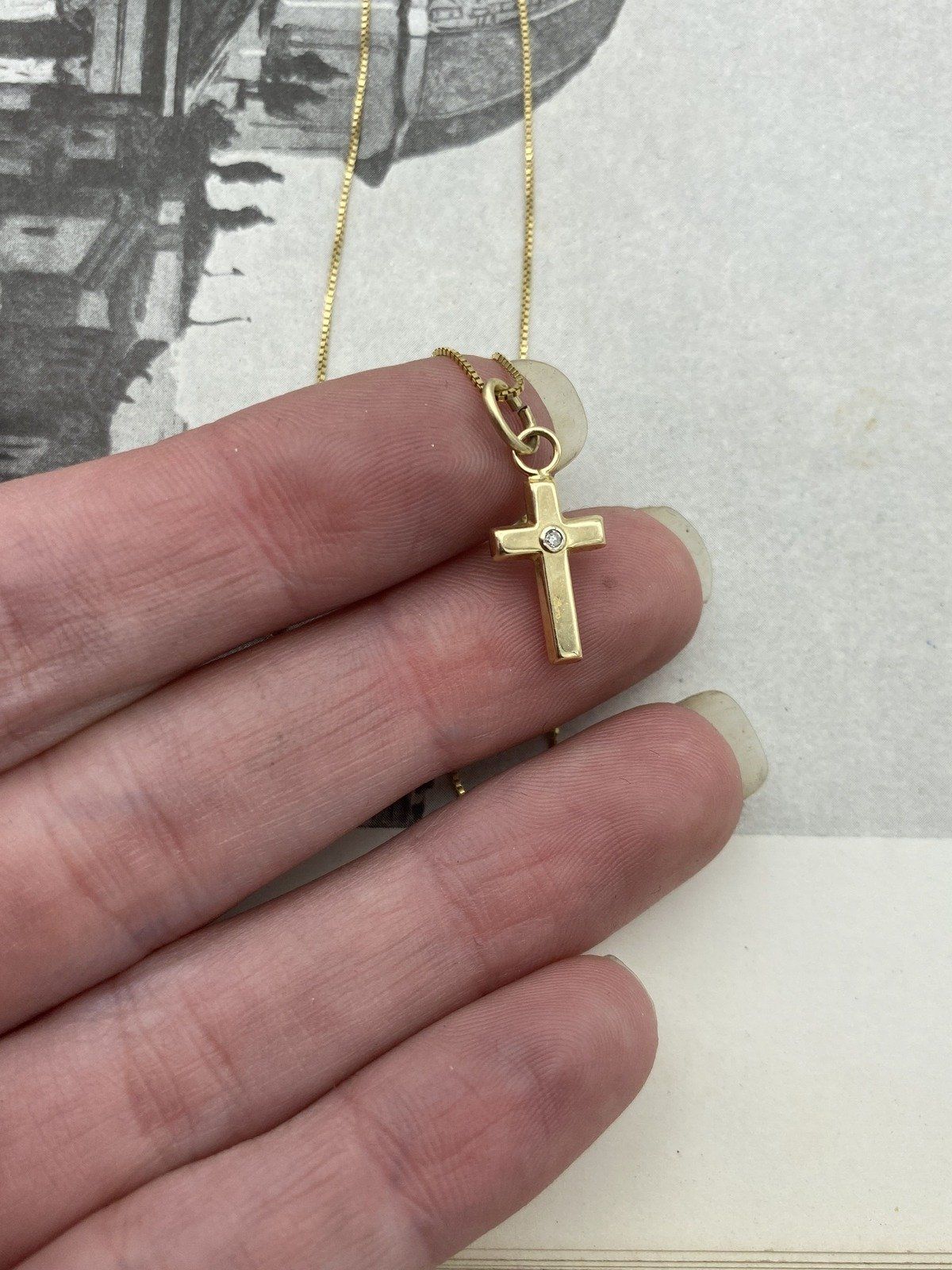 14k Gold Ladies Teeny Tiny Traditional 16 L Drop Necklace w Small Diamond 2