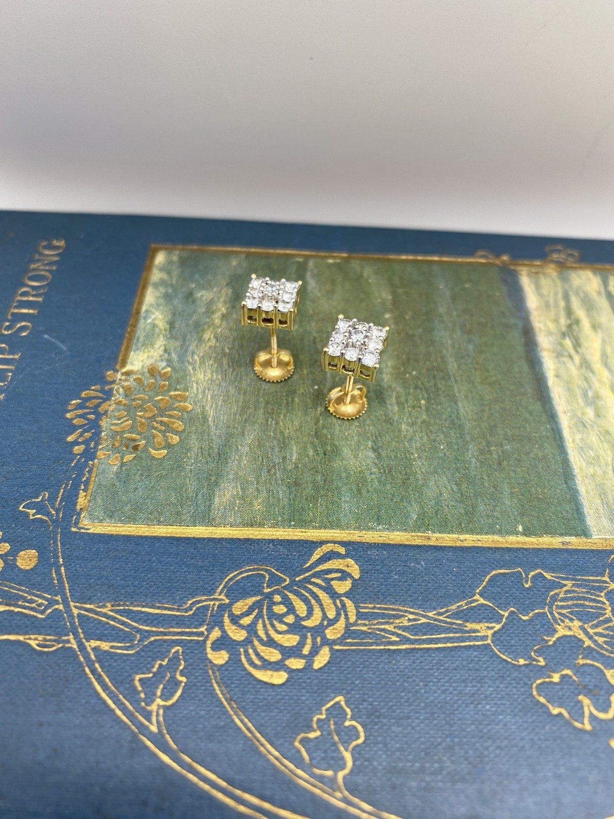 14k Gold Diamond Princess Cut Cluster Screw Back Stud Earrings 4