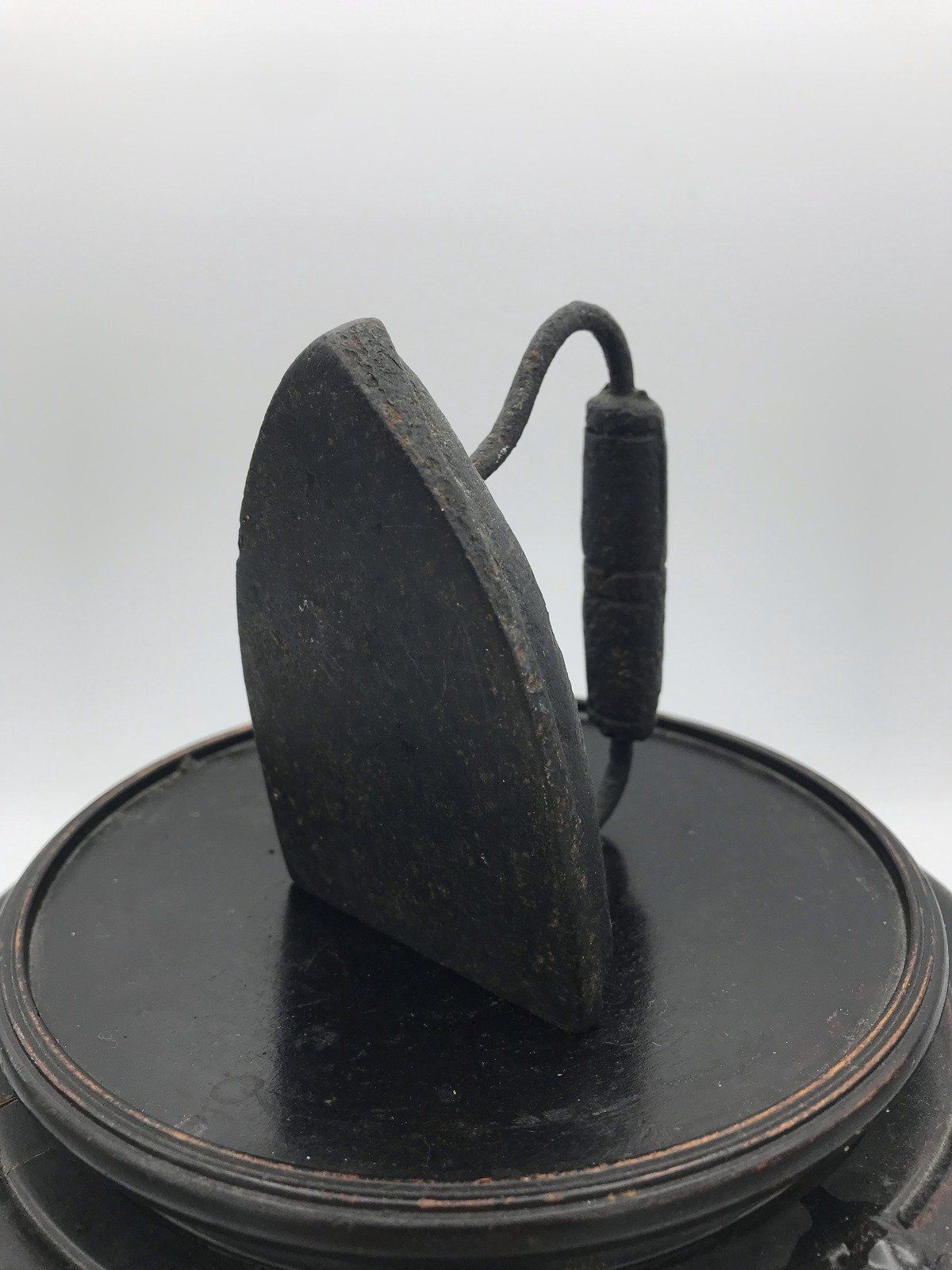 Miniature Chattanooga, TN Clothes Iron 4