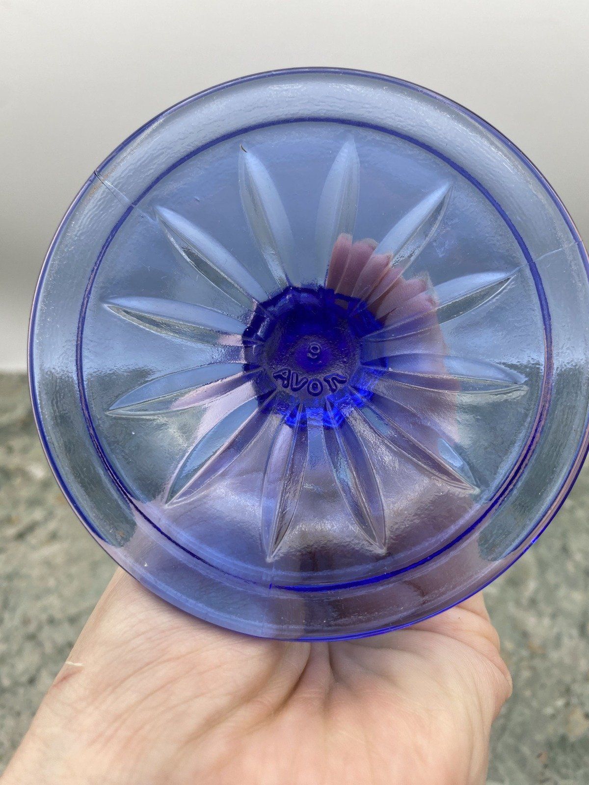 Apothecary Blue Presidential Crest Pineapple Pressed Goblet 4