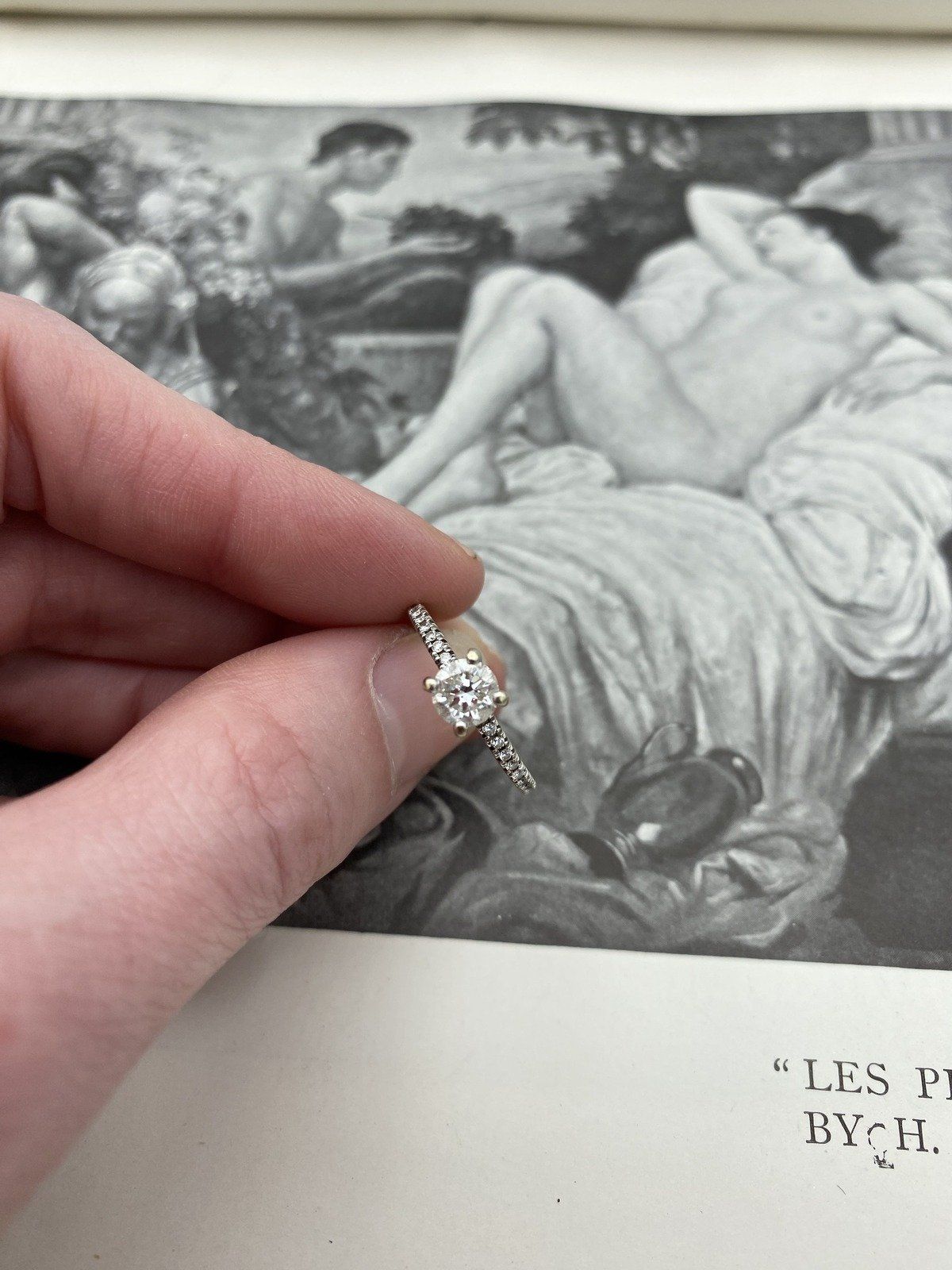 Lovely 14k White Gold .65ct Solitaire Round Diamond w Pave Diamond Band 5
