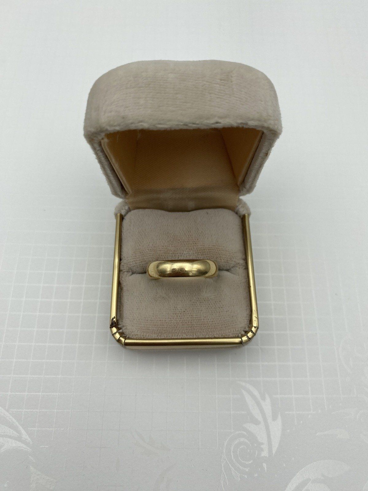 Classic 14k Gold Ladies 5mm Ring Band 3