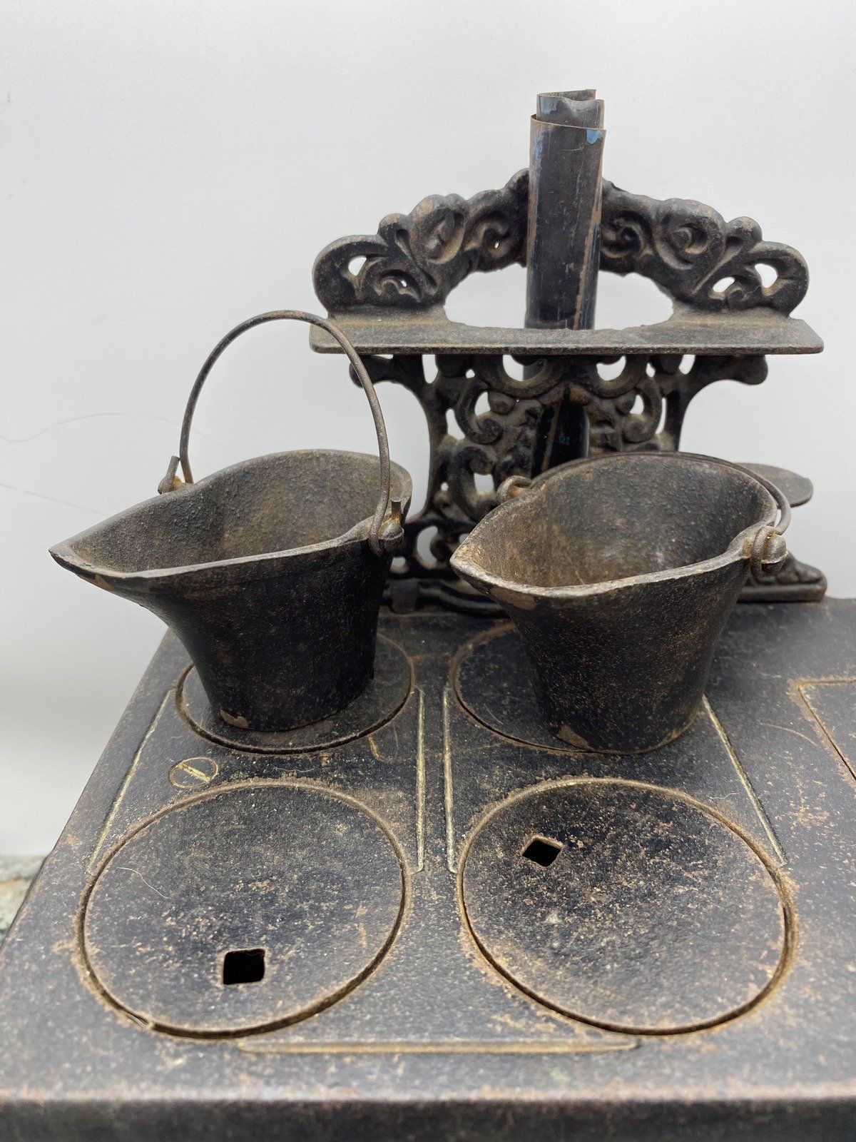 Vintage Salesman's Model Crescent Cast Iron Stove + Cooking Ware Pots & Pcs 3