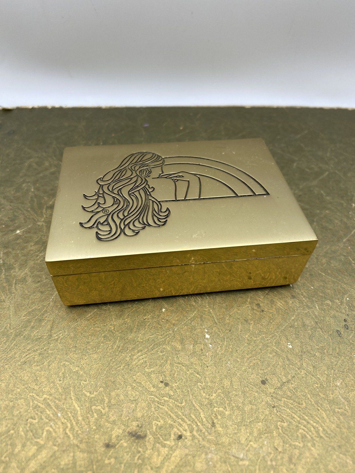 Quality Brass Velveteen Lined Jewelry Box w Lady Motif 516