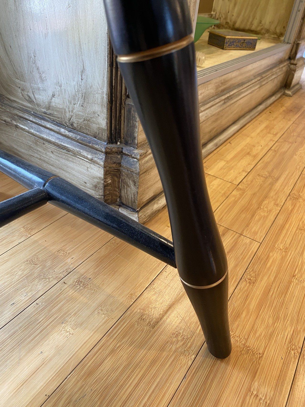 Collectible Nichols and Stone Co. Federal Monument Nauvoo IL Temple Motif Windsor Arm Chair 2