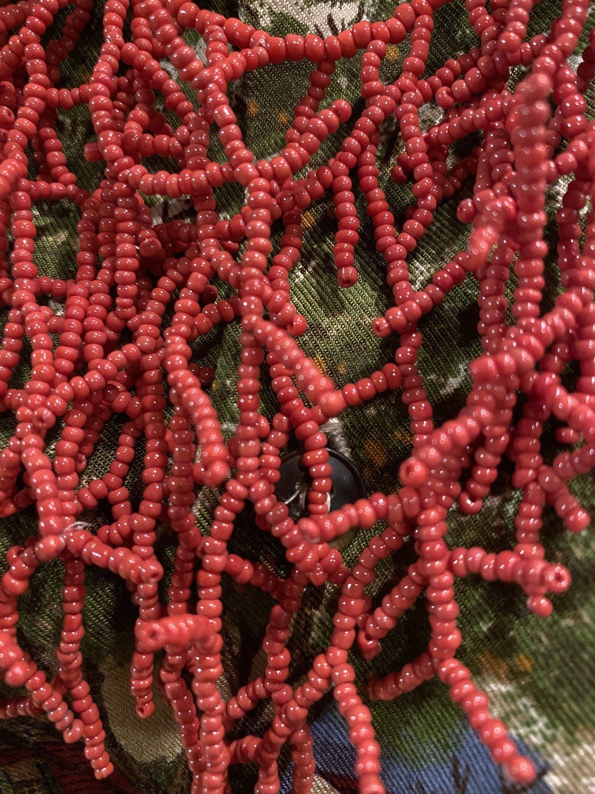 Red Glass Beaded Coral Strung Motif Collar Necklace 2