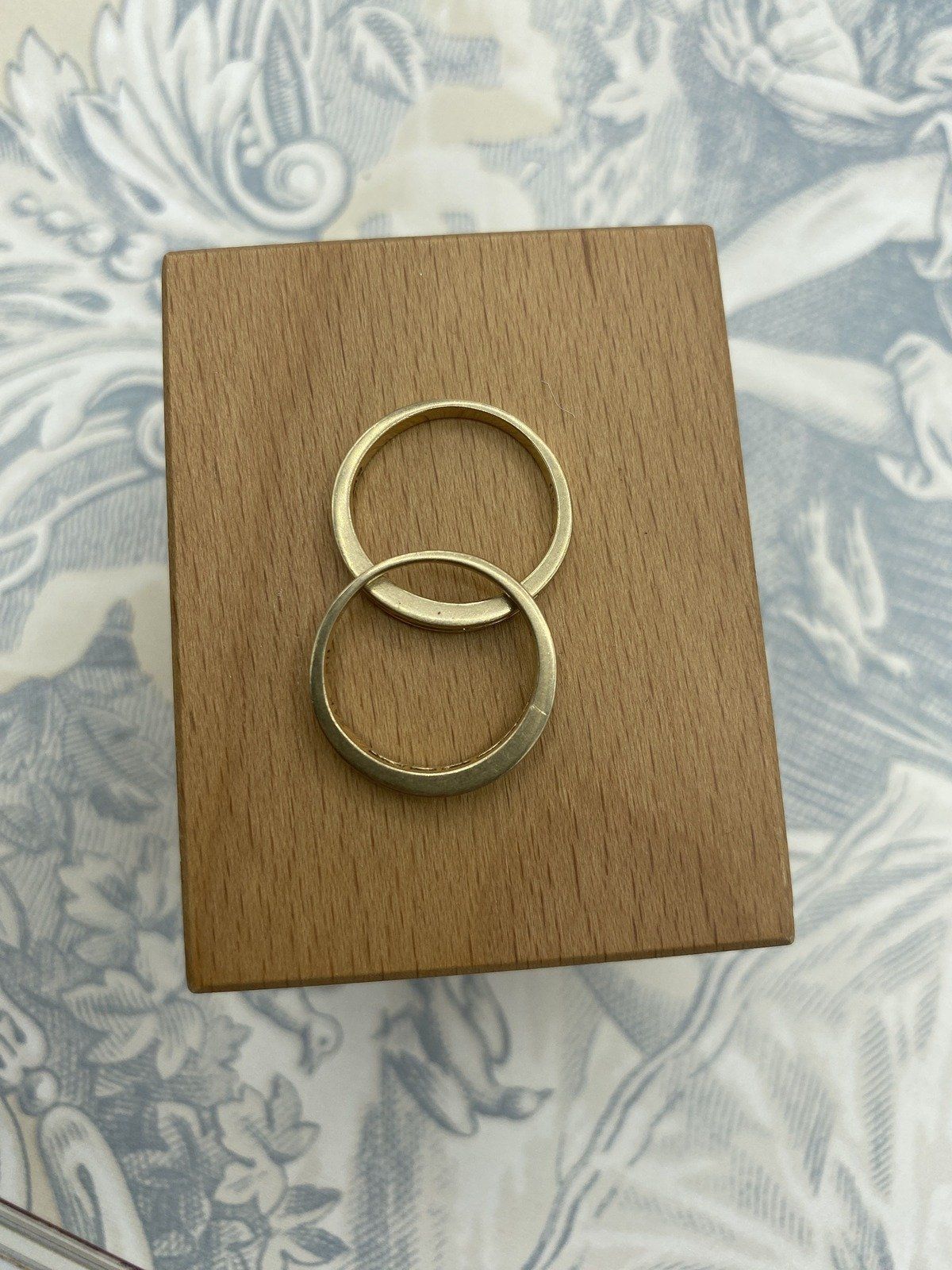 Matching Ladies 14k Gold Channel Set Solitaire Diamond Ring Gaurd Bands 3