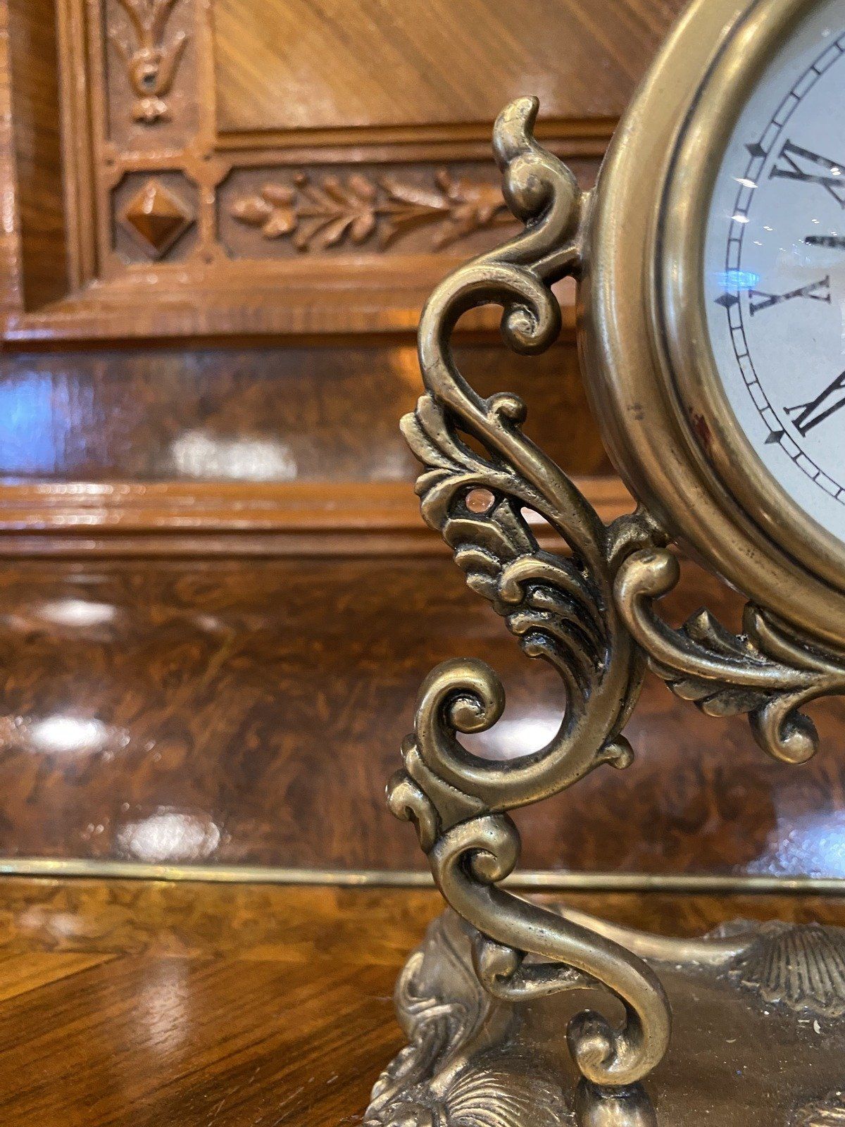 Beautiful Vintage Cast Brass Ornate Desk/Table Clock 6