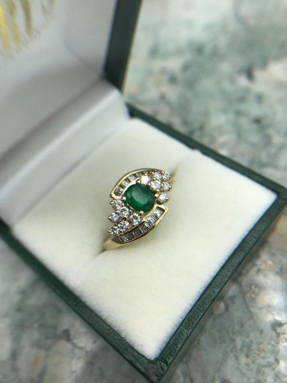 14k Gold .4ct Emerald + Diamond Eye Ring 4