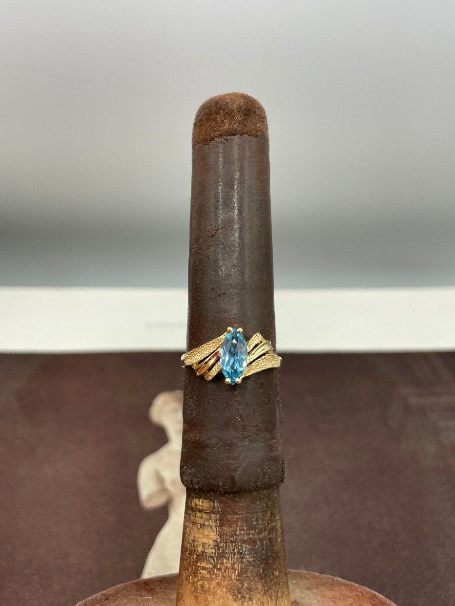 14k Gold Marquise Blue Topaz Ring w Brushed Gold Wave Shoulder Detailing 2