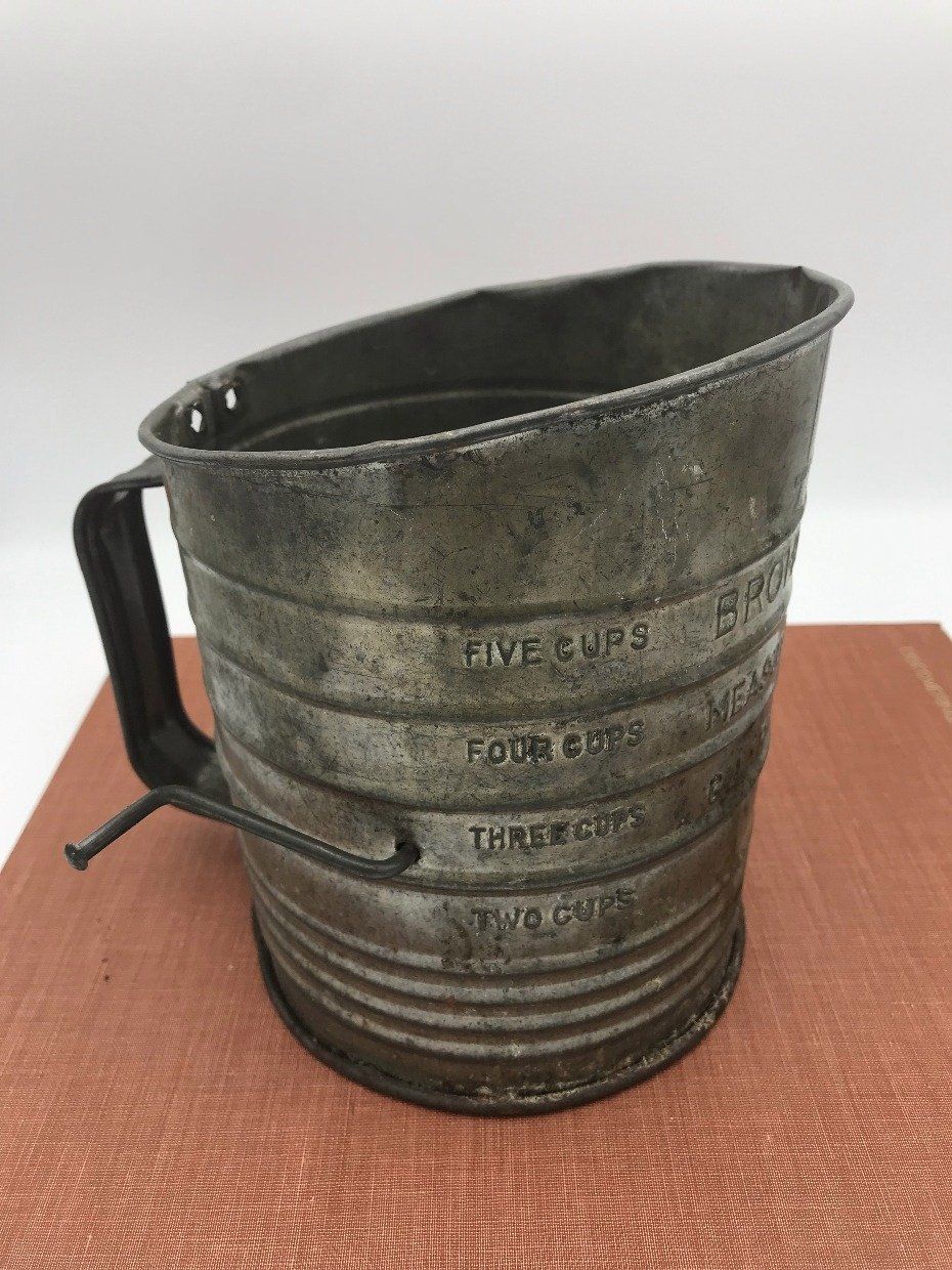 Vintage Tin Bromwell's Measuring Flour Sifter 3