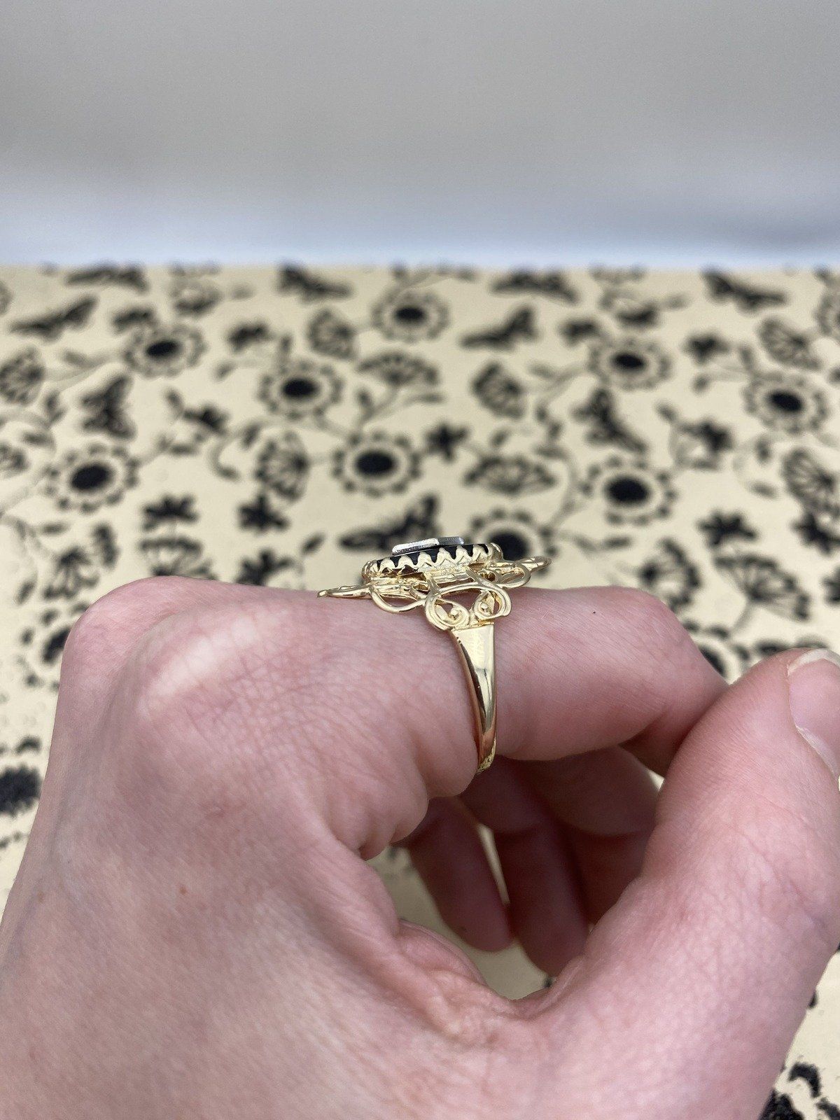10k Gold Ornately Reticulated Onyx Diamond Dinner Ring 5