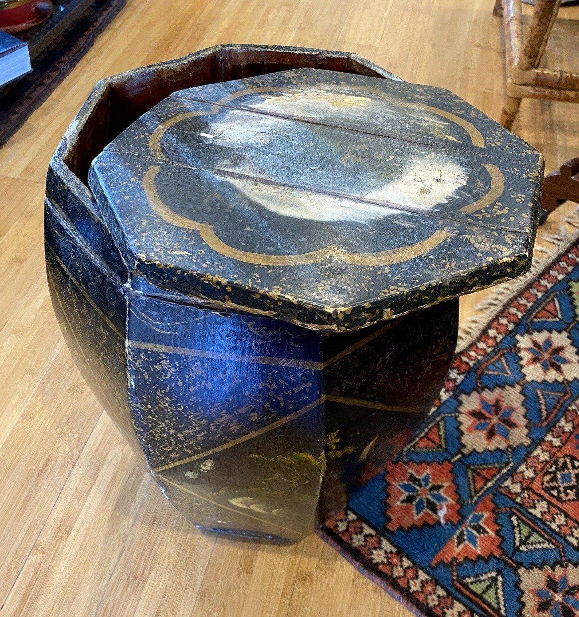 Antique Wooden Barrel w Decoupage Exterior and Lid 3