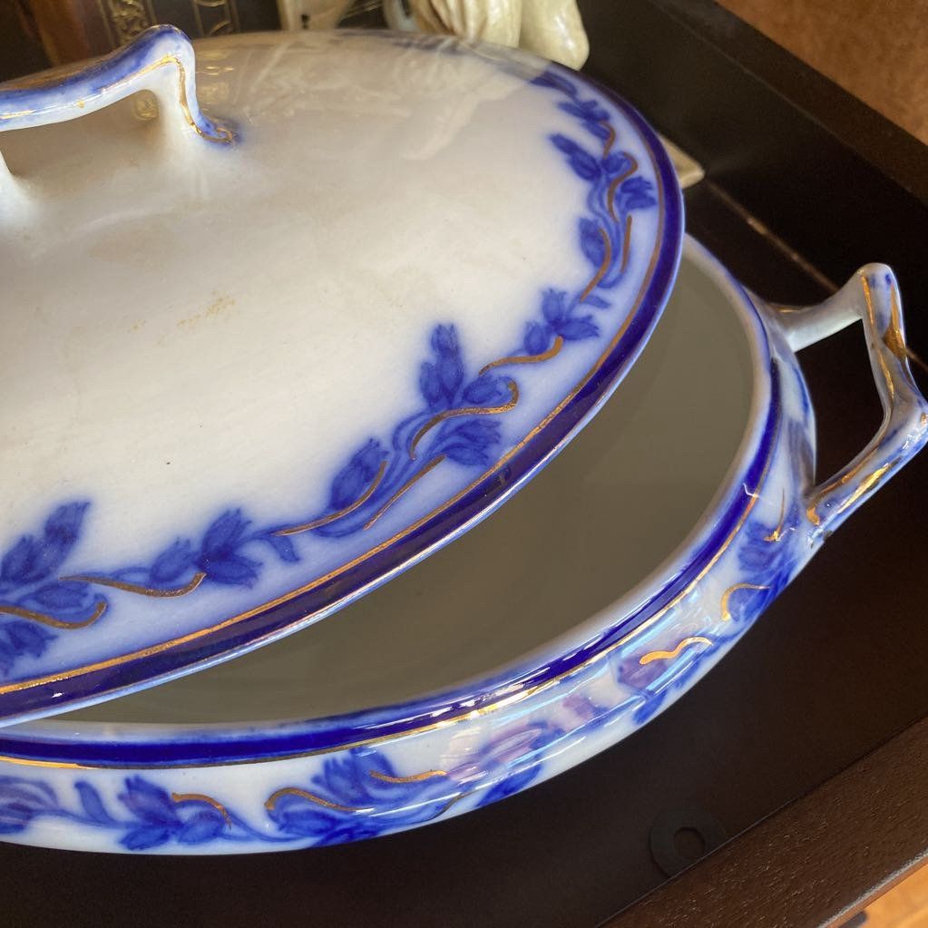 J G Meakin Hanley England Tureen 272 3
