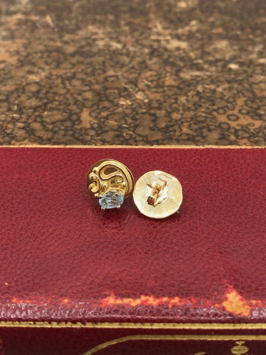 14k Gold Oval Cut Blue Topaz Nouveau Disc Stud Earrings 4