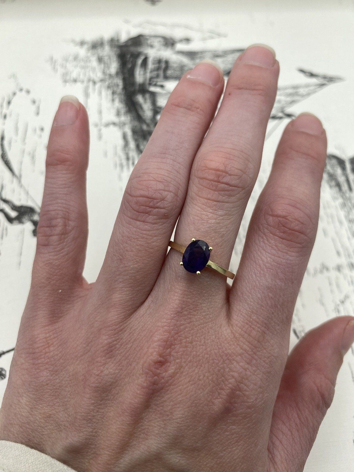 Minimal 10k Gold Oval Faceted Solitaire Amethyst Ring 3