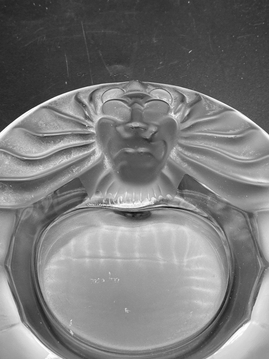 Lalique Lions Head Ash Tray 2