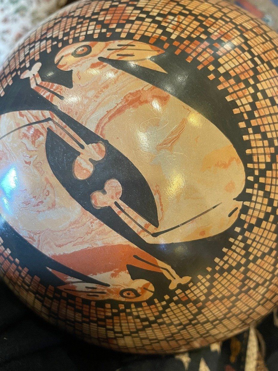 11 Mata Ortiz Signed Egged Pottery Vase w Dancing Hares 3