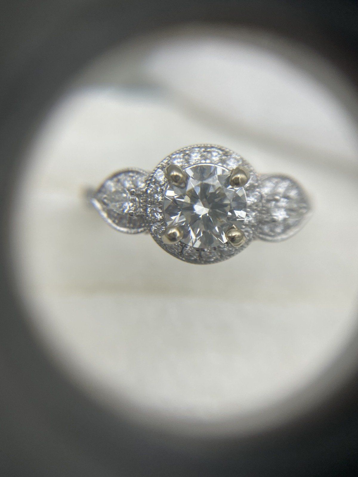 Ladies 1.01ct Center Round Brilliant Diamond Engagement Ring w Pear Should Diamonds + Rose Gold Ornament + GIA Documentation 9