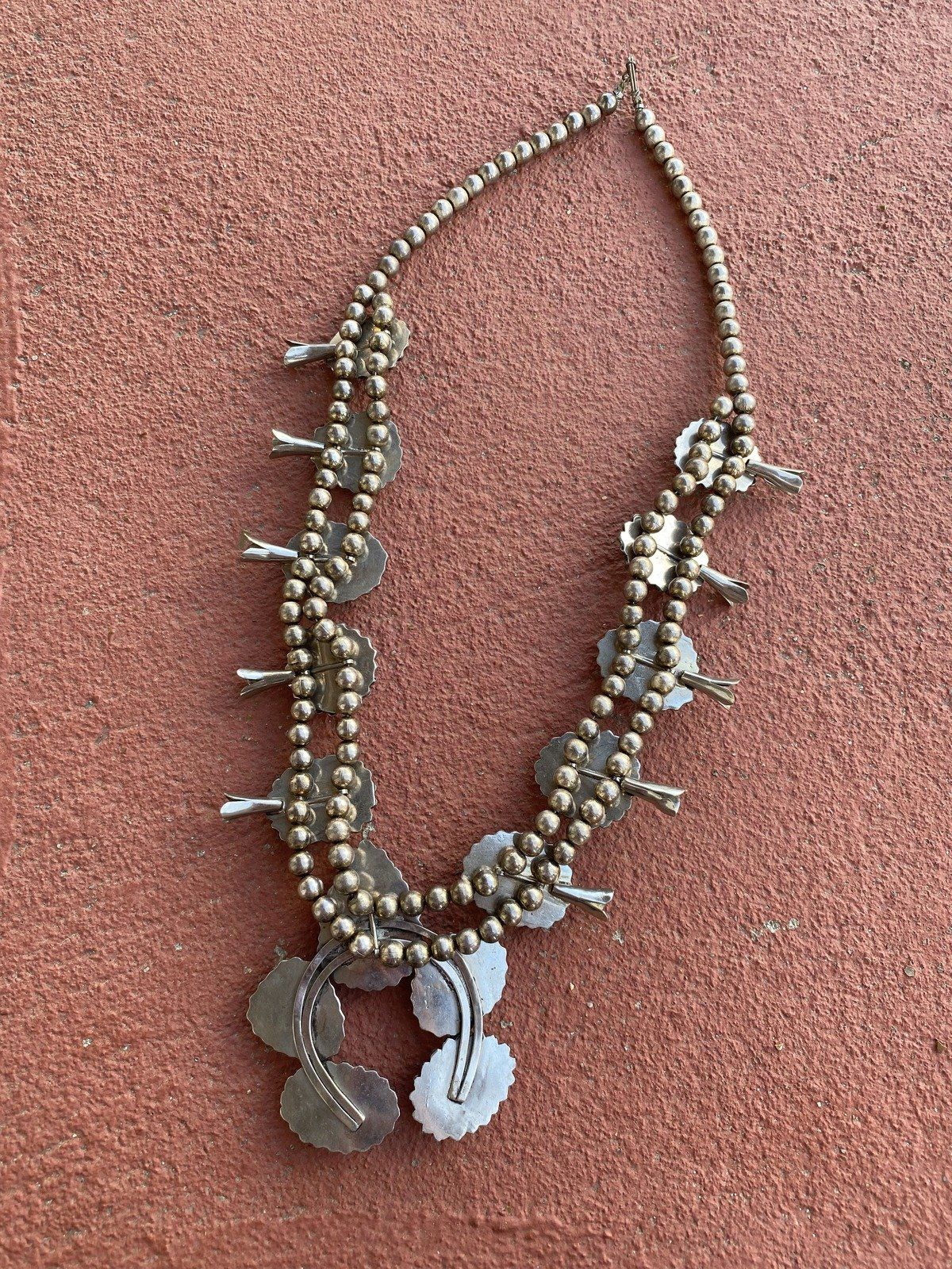 Vintage c.1970s Unsigned Navajo Native American Turquoise Squash Blossom Necklace 12