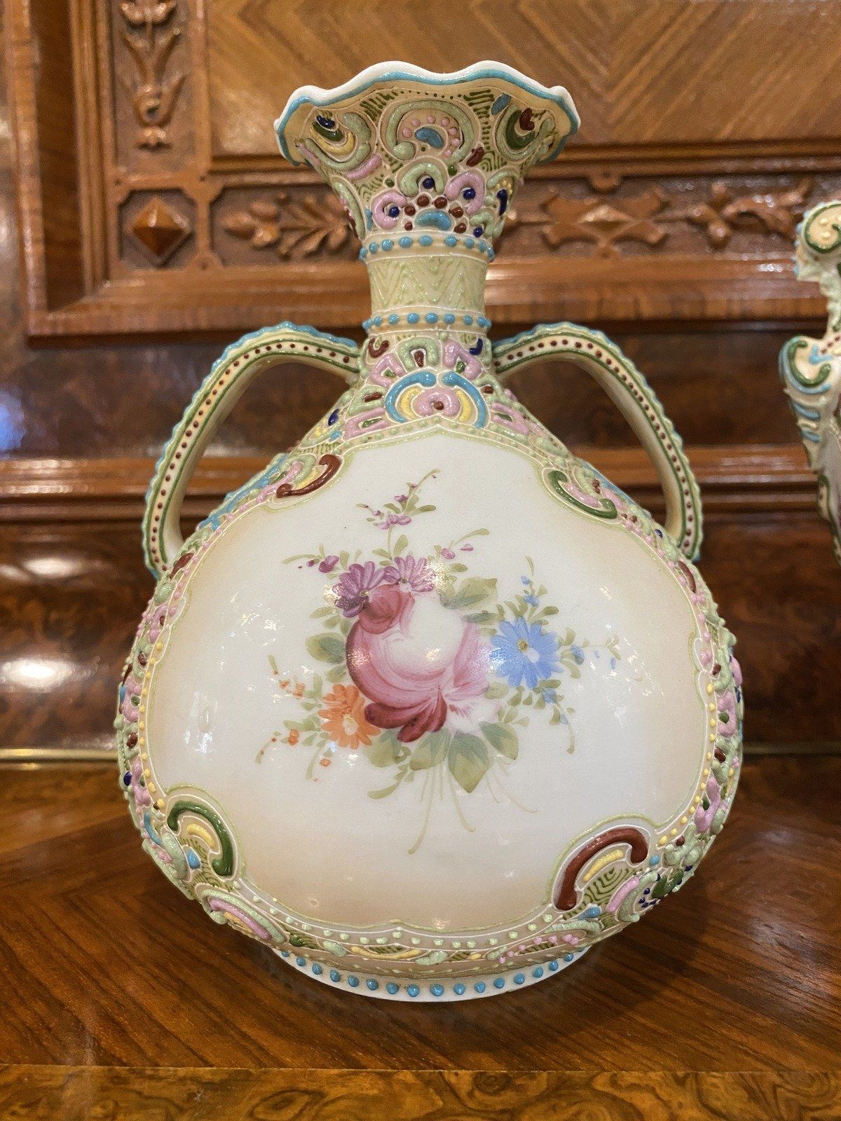 Antique Victorian Nippon Mirage Beadwork Hand Painted Handled Vase 4